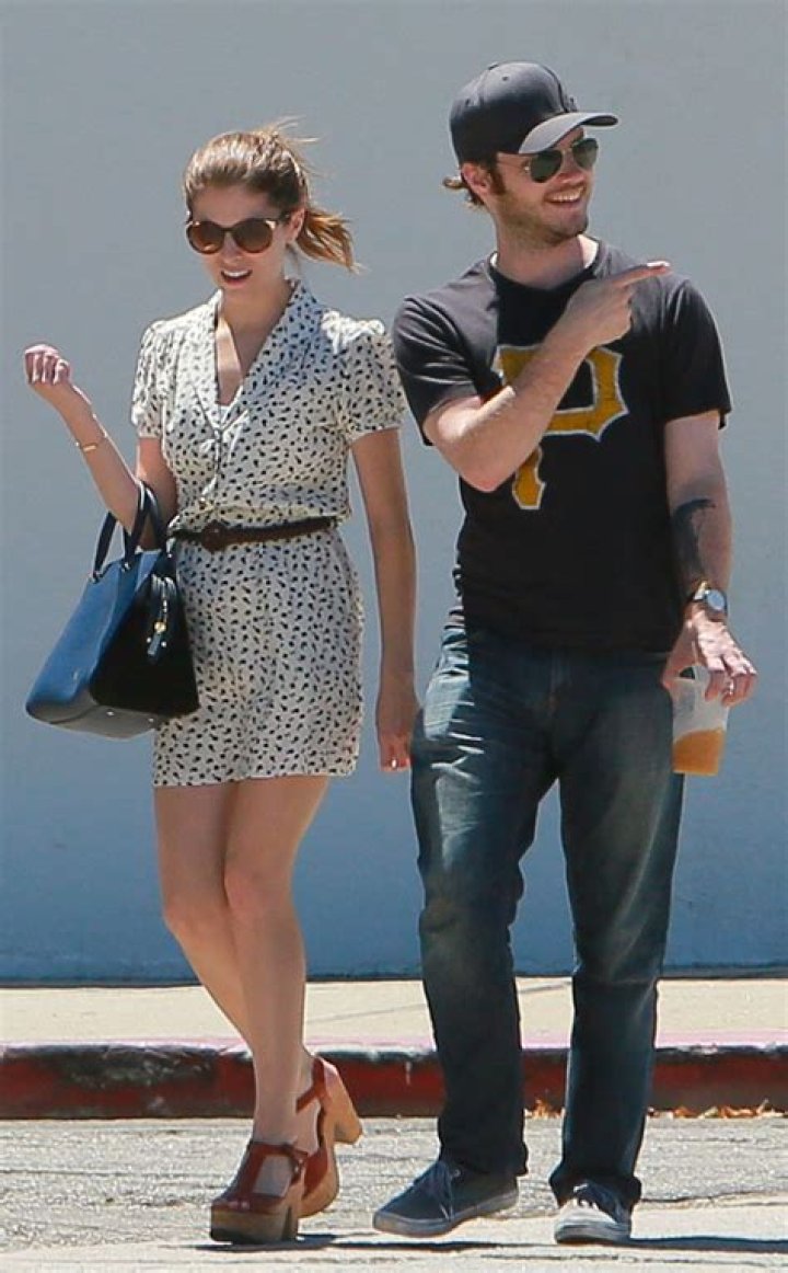 Anna Kendrick Steps Out With Boyfriend Ben Richardson in Hawaii &mdash; See
