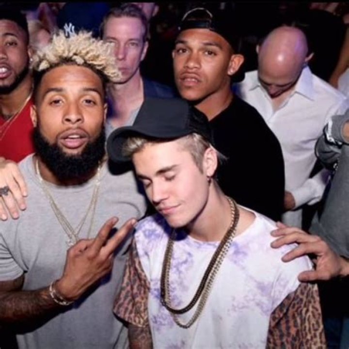 Justin Bieber Odell Beckham jr caught busted dry bj in the club YouTube