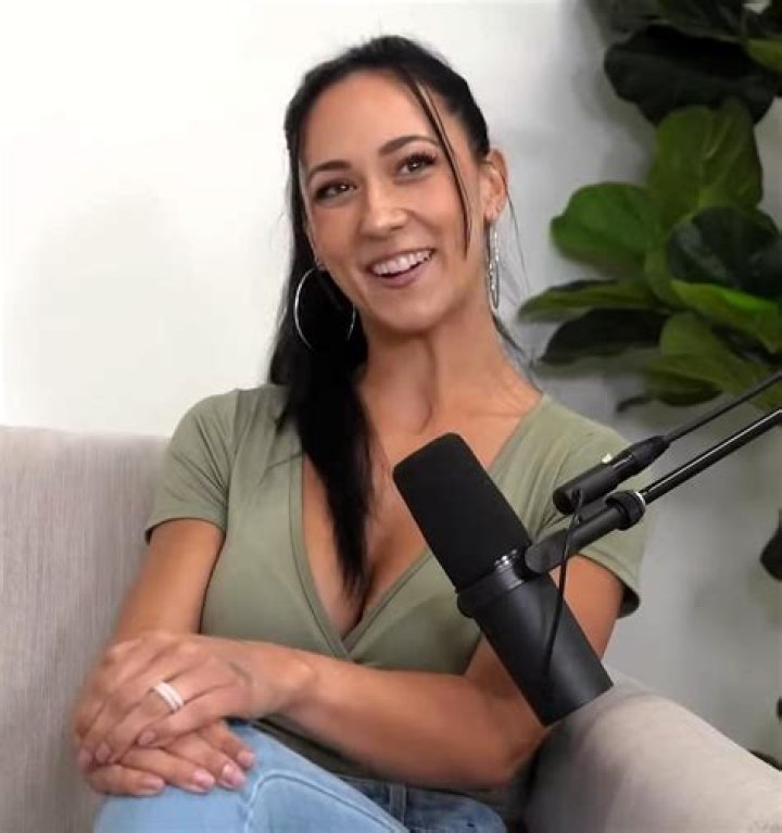 Stream Sarah Caldeira music Listen to songs, albums, playlists for