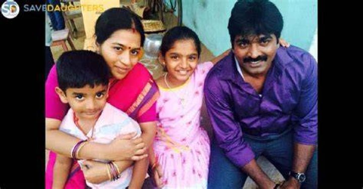 Vijay Sethupathi Wiki, Age, Wife, Family, Biography & More WikiBio