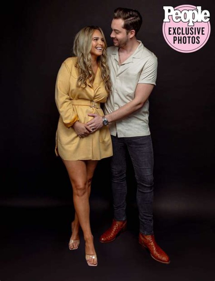 Who Is Alex Hall ExHusband? About Their Children